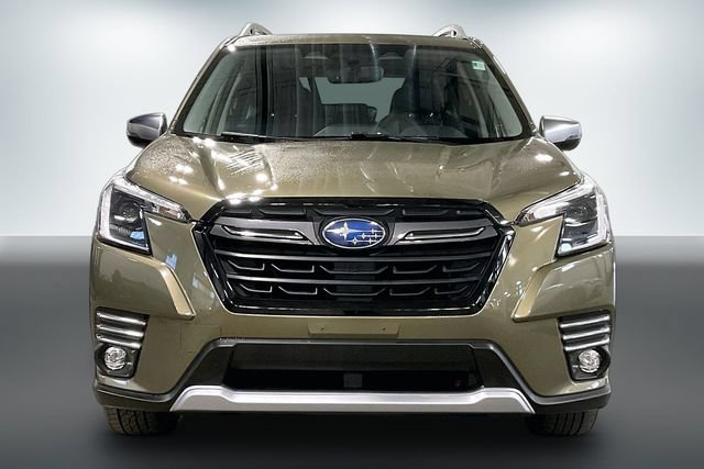 Used 2023 Subaru Forester Touring AWD/4WD image 2