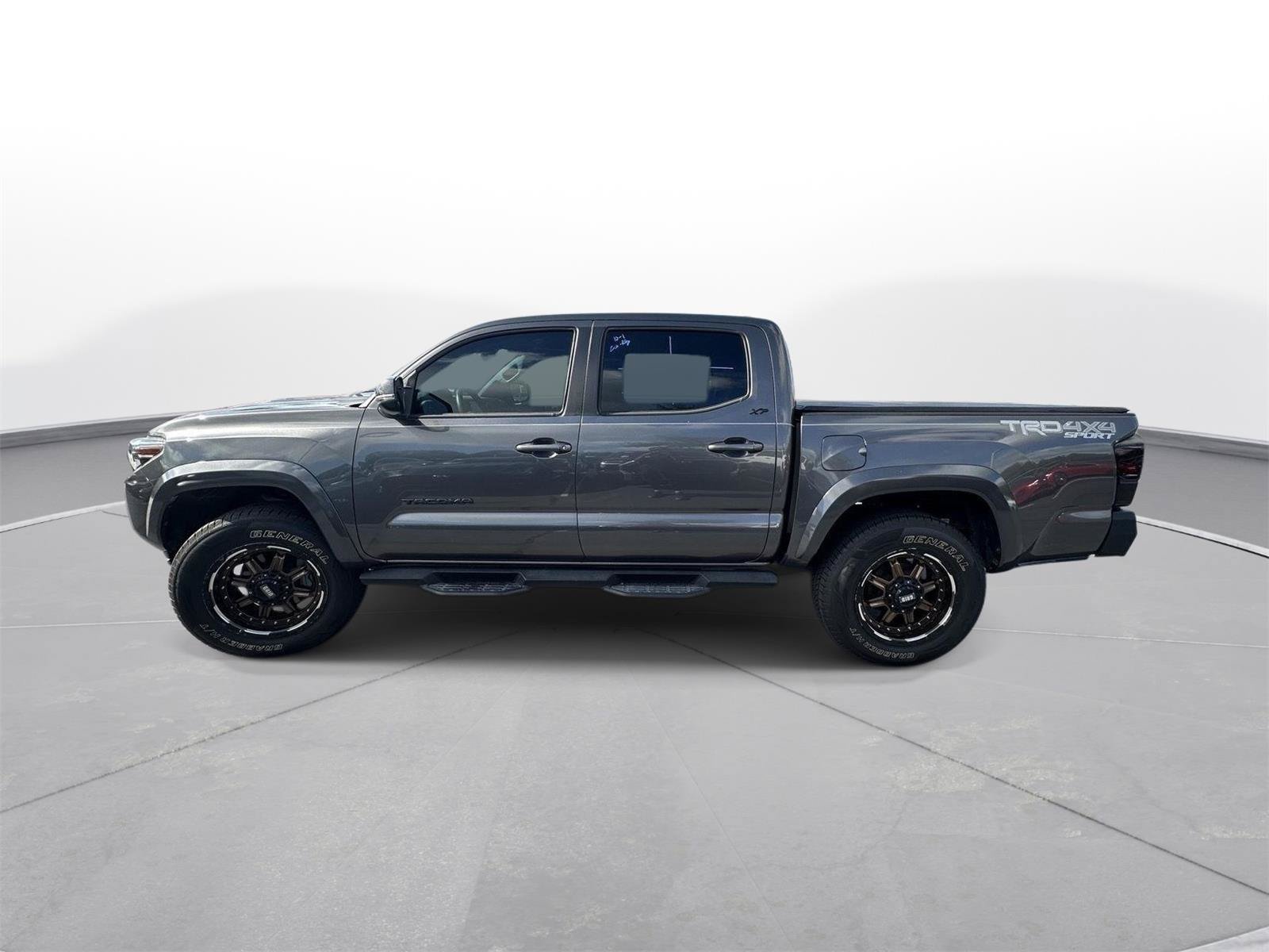Used 2021 Toyota Tacoma TRD Sport AWD/4WD image 9