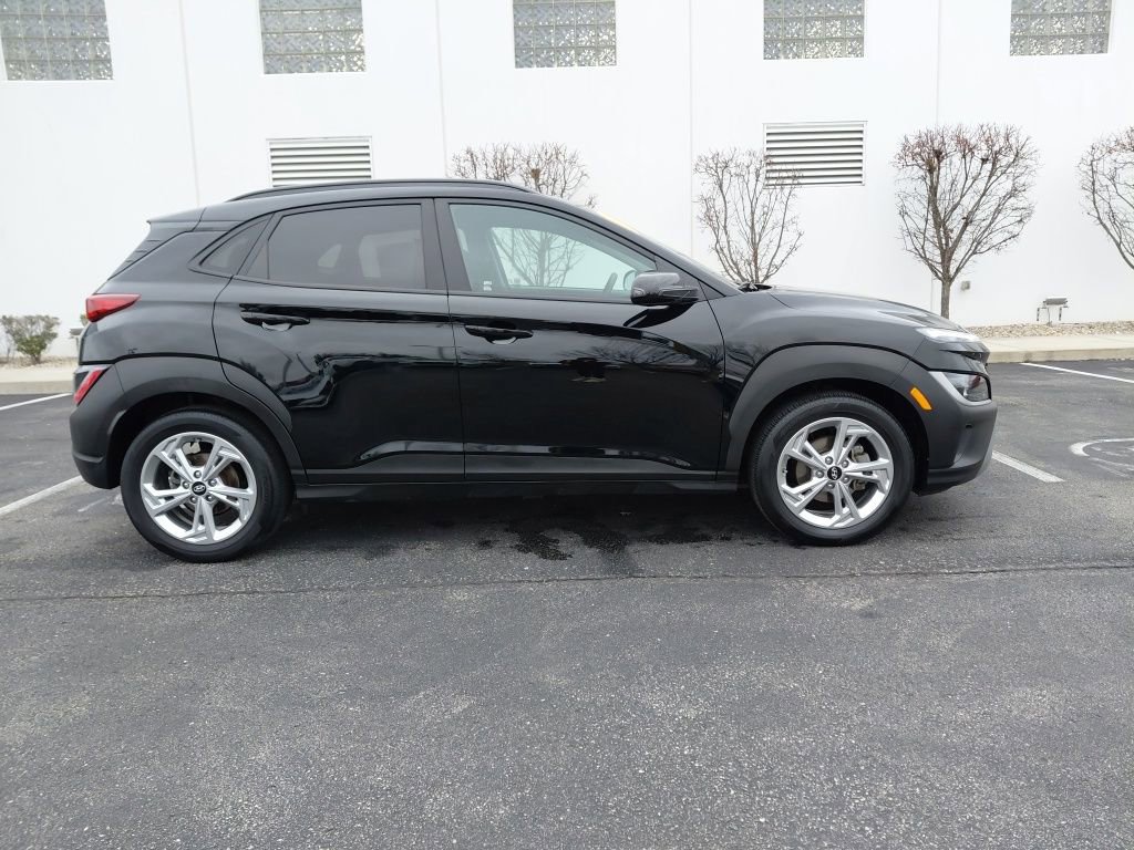 Used 2023 Hyundai Kona SEL image 9