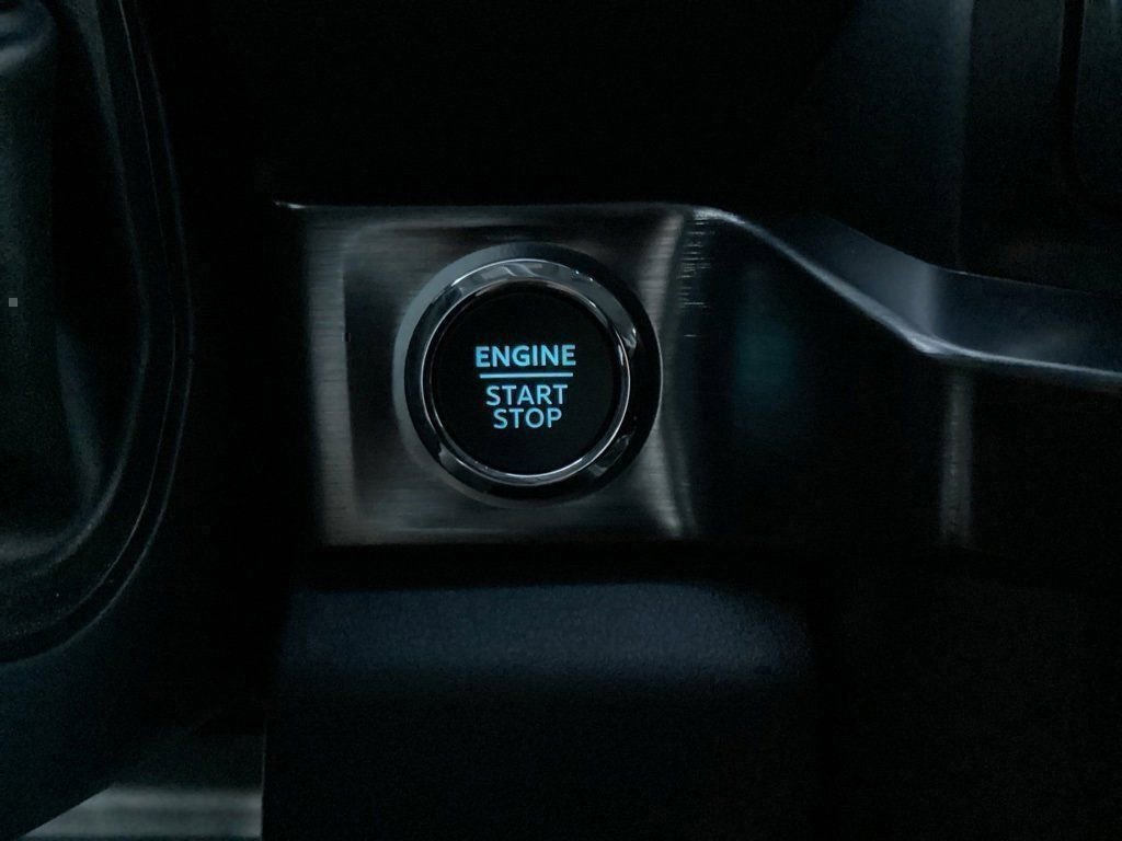 New 2026 Ford F250 Lariat w/ Black Appearance Package image 61