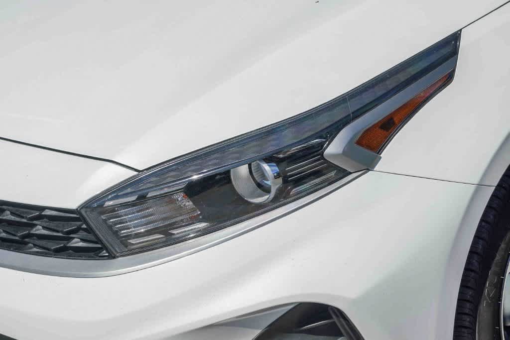 Certified 2024 Kia Forte LXS w/ LXS Technology Package FWD image 8