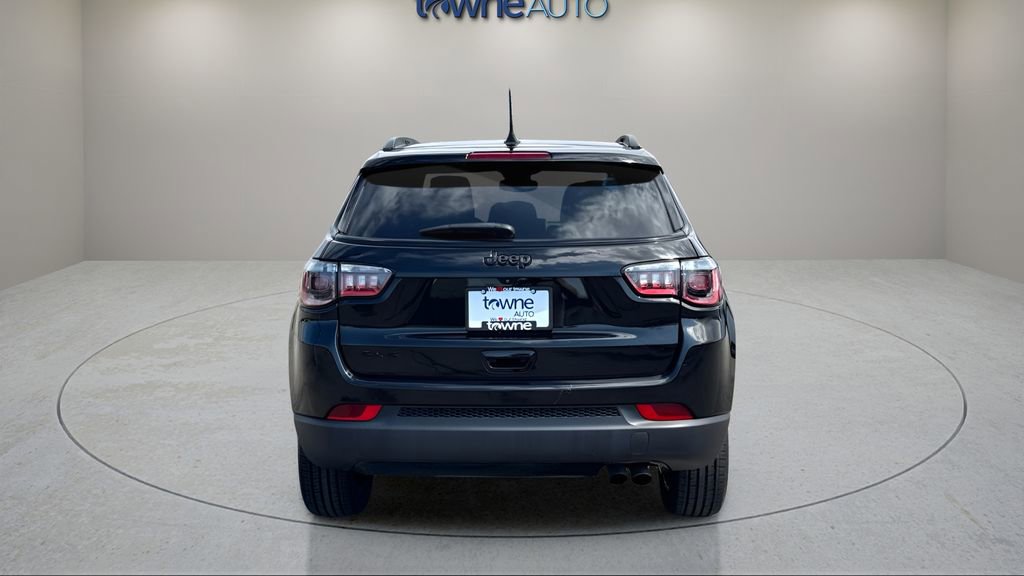 Used 2022 Jeep Compass Altitude w/ Convenience Group image 4