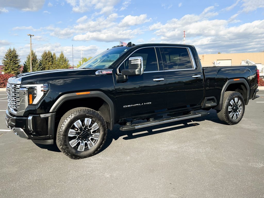 Used 2025 GMC Sierra 2500 Denali image 13