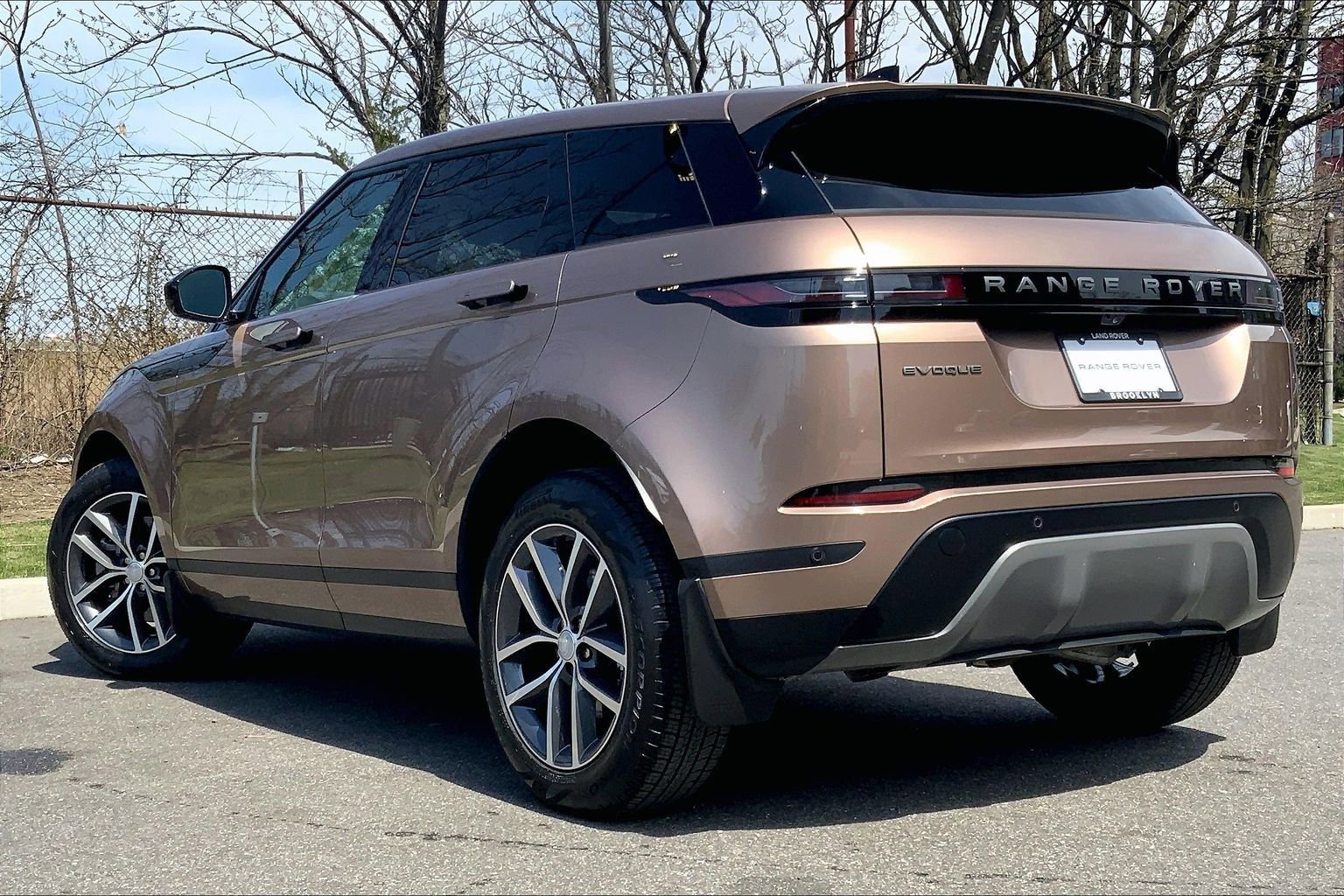 Used 2026 Land Rover Range Rover Evoque S image 11