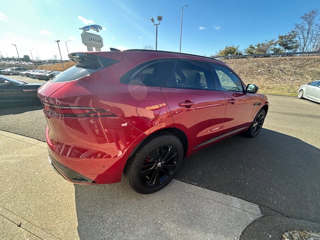 New 2025 Jaguar F-PACE R-Dynamic S image 6