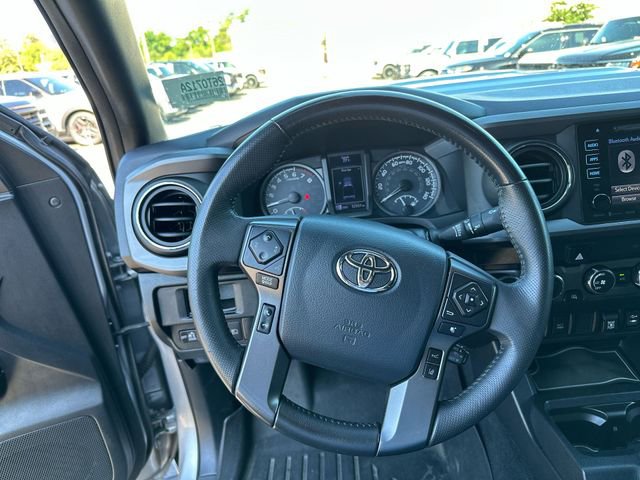 Used 2019 Toyota Tacoma TRD Sport AWD/4WD image 15