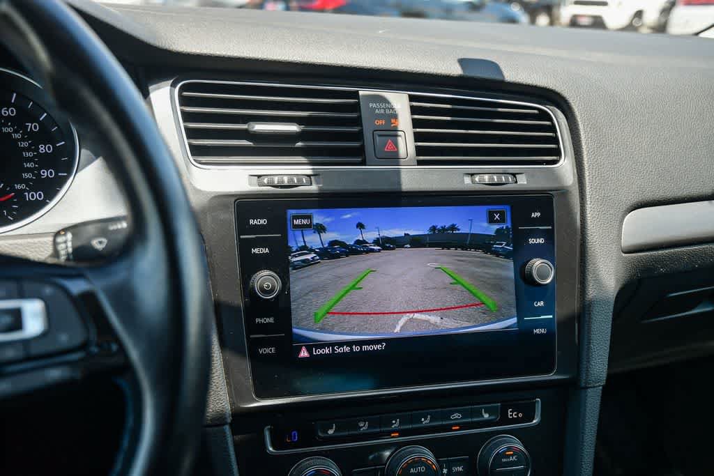 Used 2019 Volkswagen e-Golf SE FWD image 22