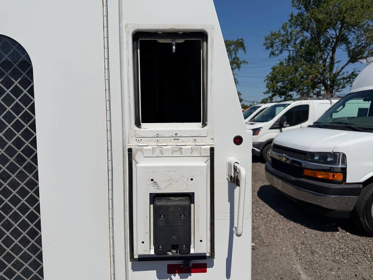 Used 2016 Ford E-350 and Econoline 350 Super Duty w/ Power Windows & Locks Group RWD image 9