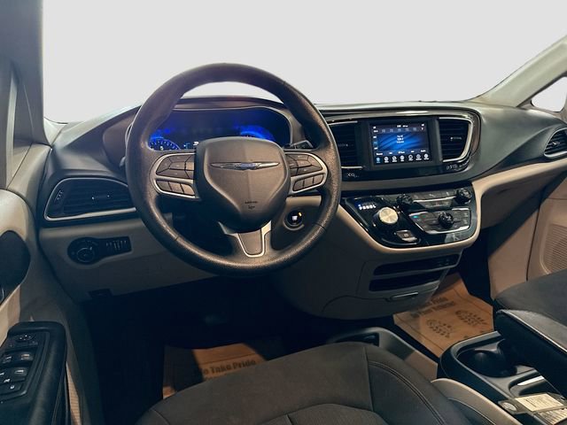 Used 2019 Chrysler Pacifica Touring Plus w/ Tire & Wheel Group image 21