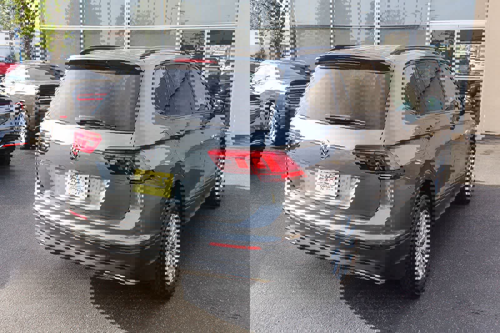 Used 2019 Volkswagen Tiguan S w/ Driver Assistance Package image 4