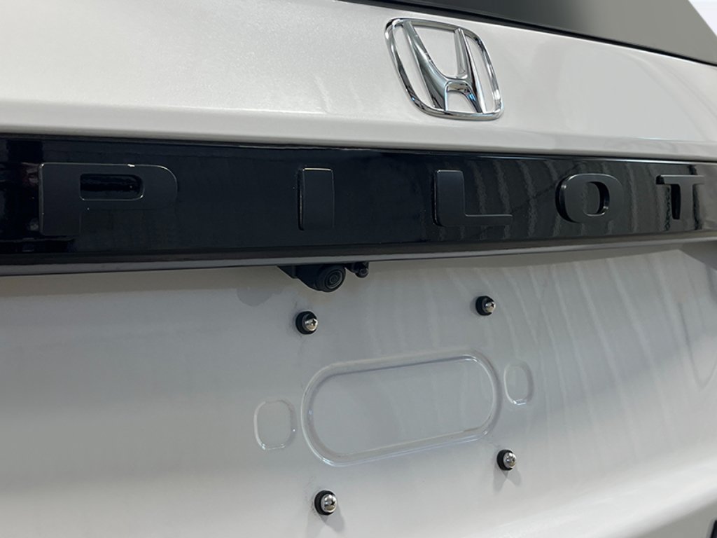 New 2026 Honda Pilot Black Edition image 9