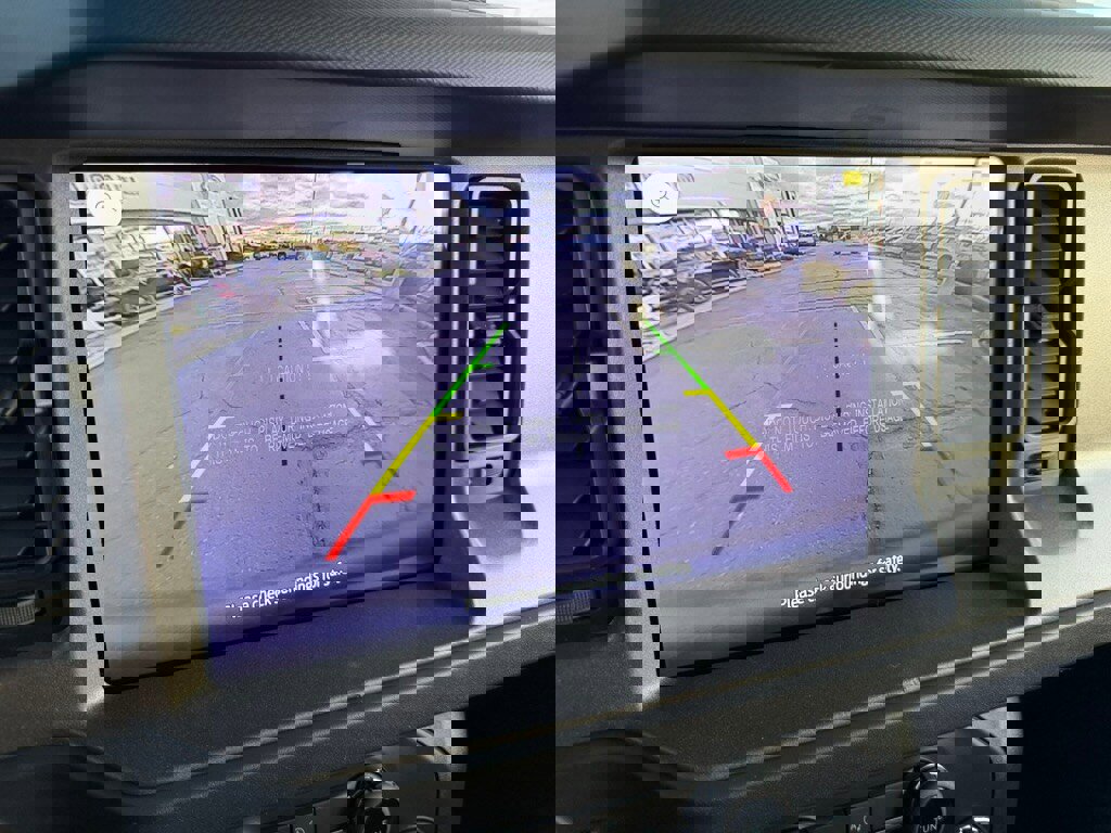 New 2025 Ford Bronco 4-Door image 32