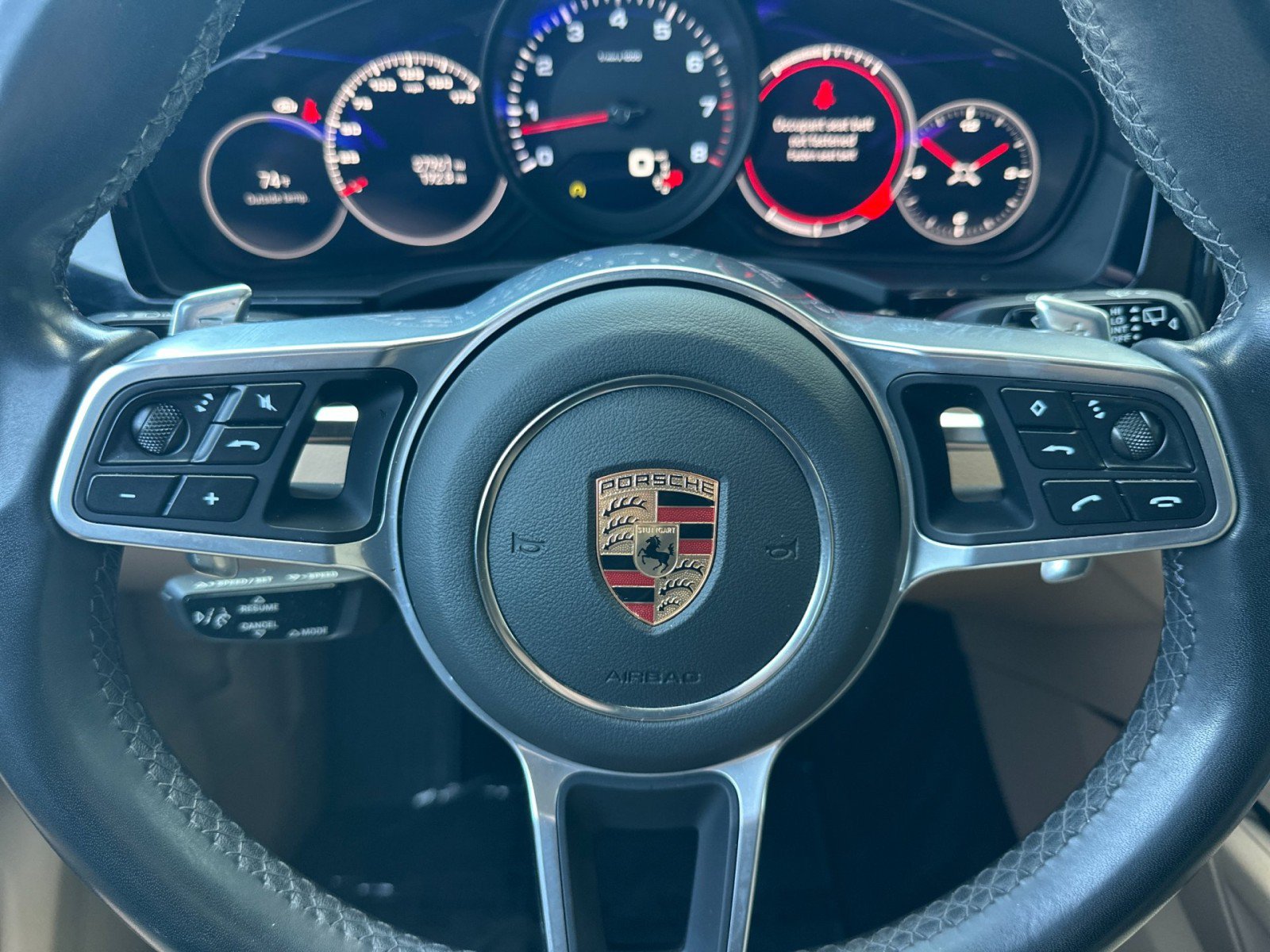 Used 2023 Porsche Cayenne AWD/4WD image 23