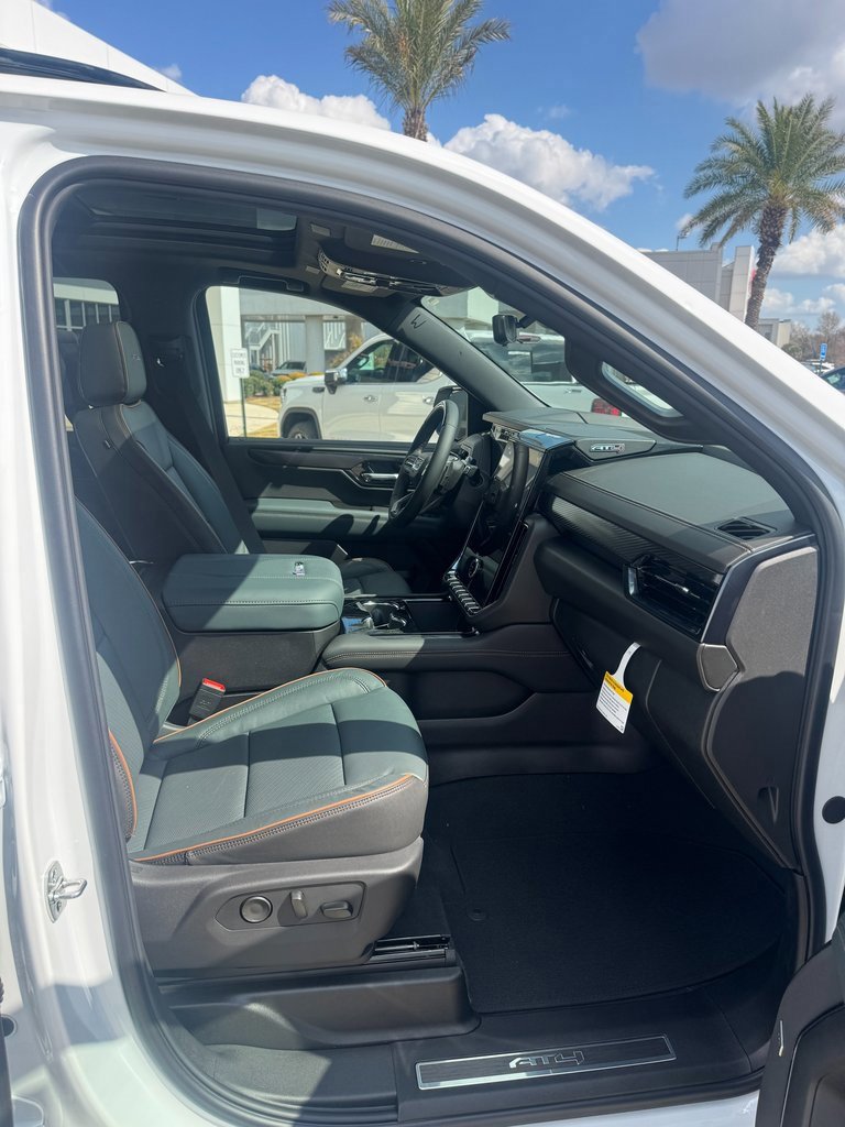 New 2026 GMC Yukon XL AT4 w/ AT4 Premium Plus Package image 11