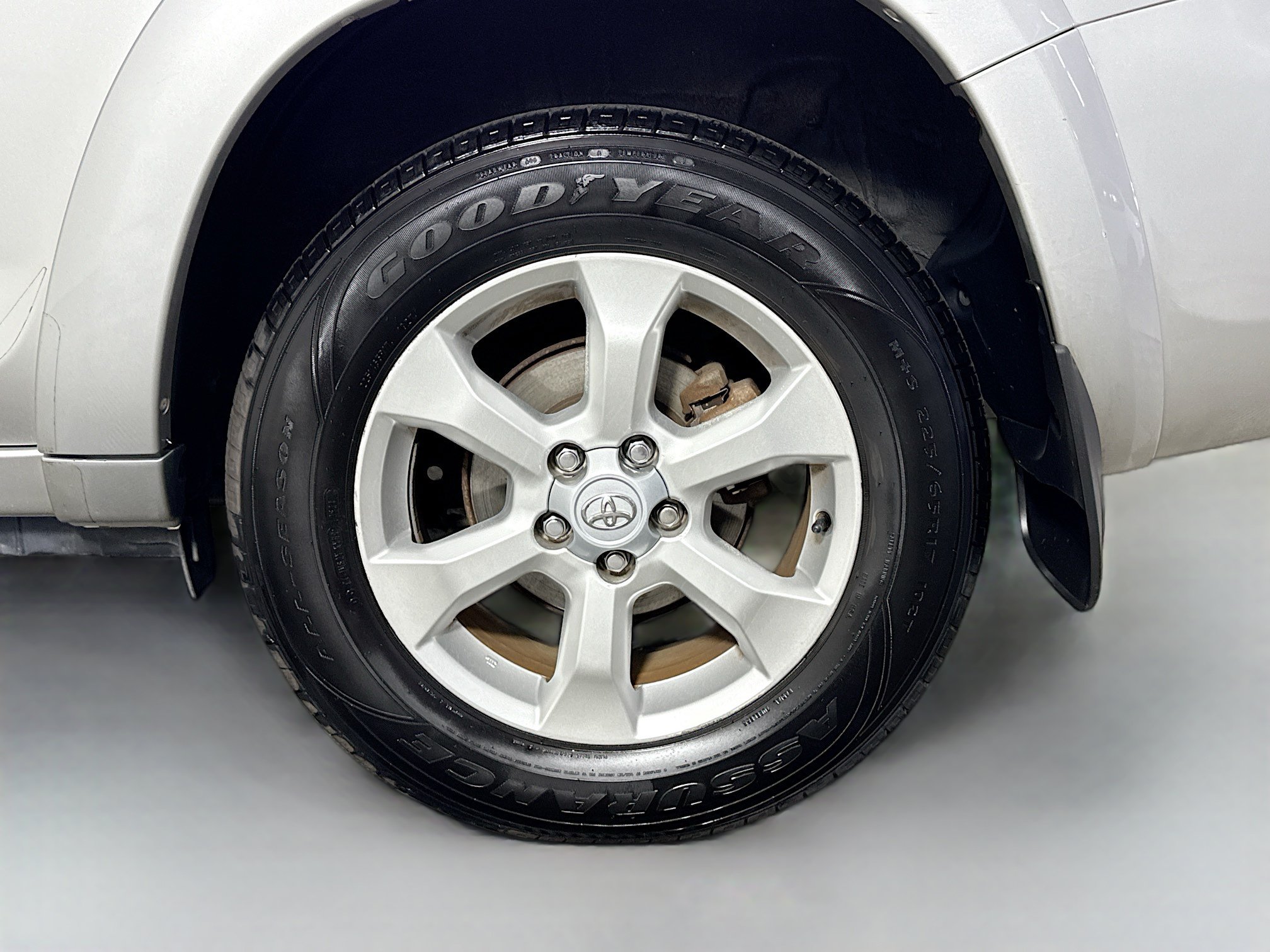 Used 2009 Toyota RAV4 Limited AWD/4WD image 29