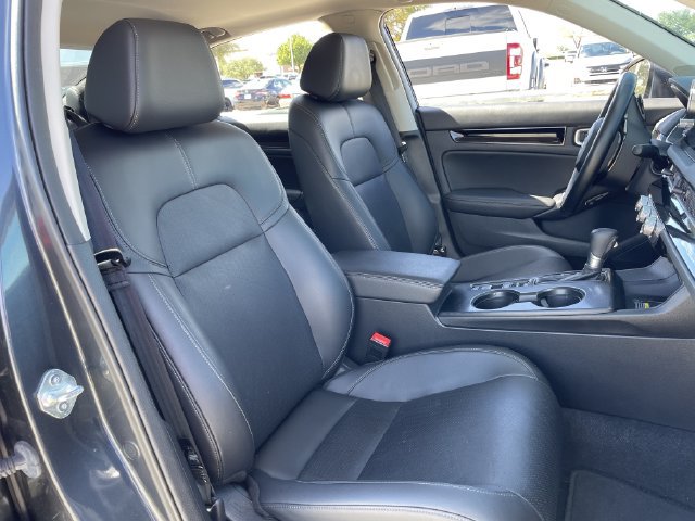 Used 2024 Honda Civic Touring image 27