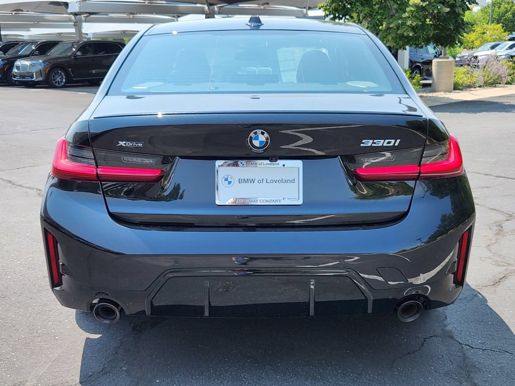 New 2026 BMW 330i xDrive Sedan w/ M Sport Package AWD/4WD image 4