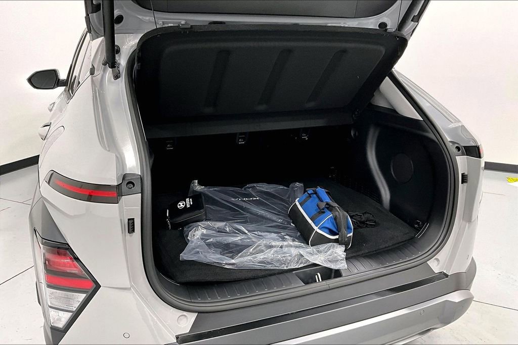 New 2026 Hyundai Kona Limited FWD image 31