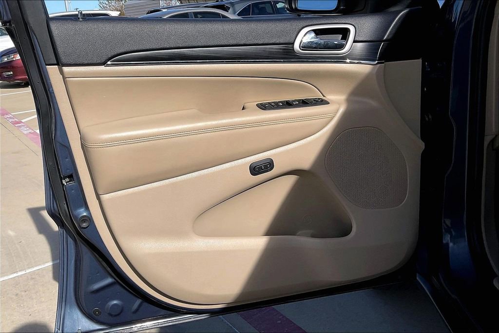 Used 2020 Jeep Grand Cherokee Limited image 22