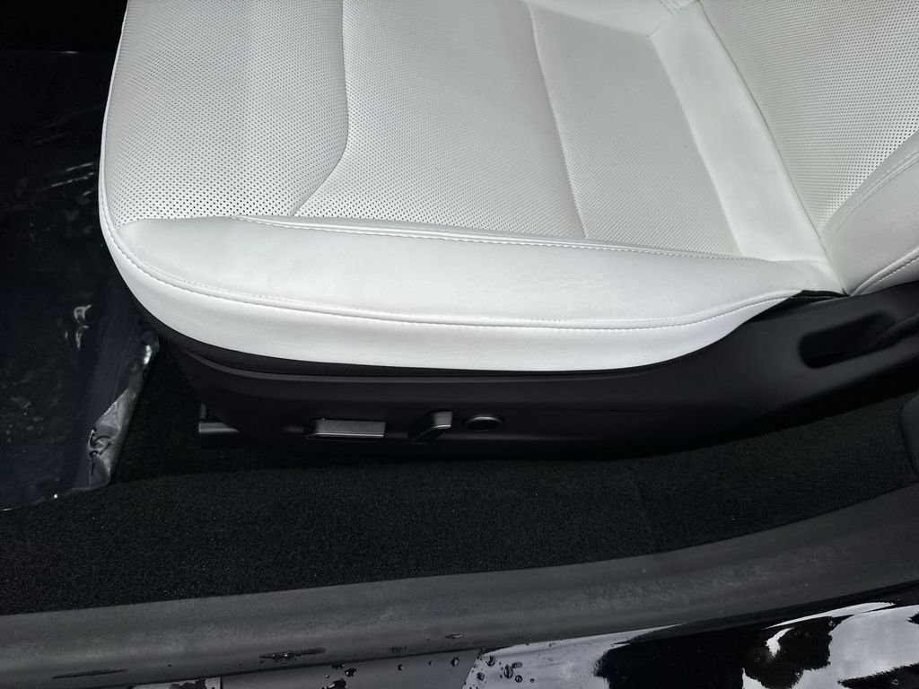 Used 2025 Tesla Model 3 Long Range image 40