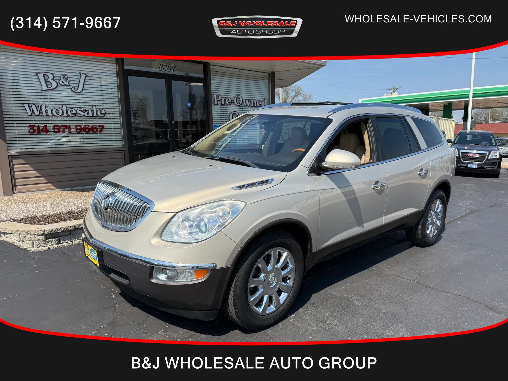Used 2011 Buick Enclave CXL FWD image 1