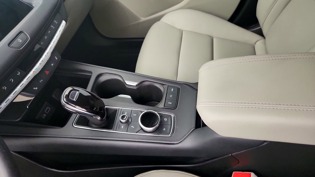 Certified 2023 Cadillac XT4 Premium Luxury w/ Cold Weather Package image 18