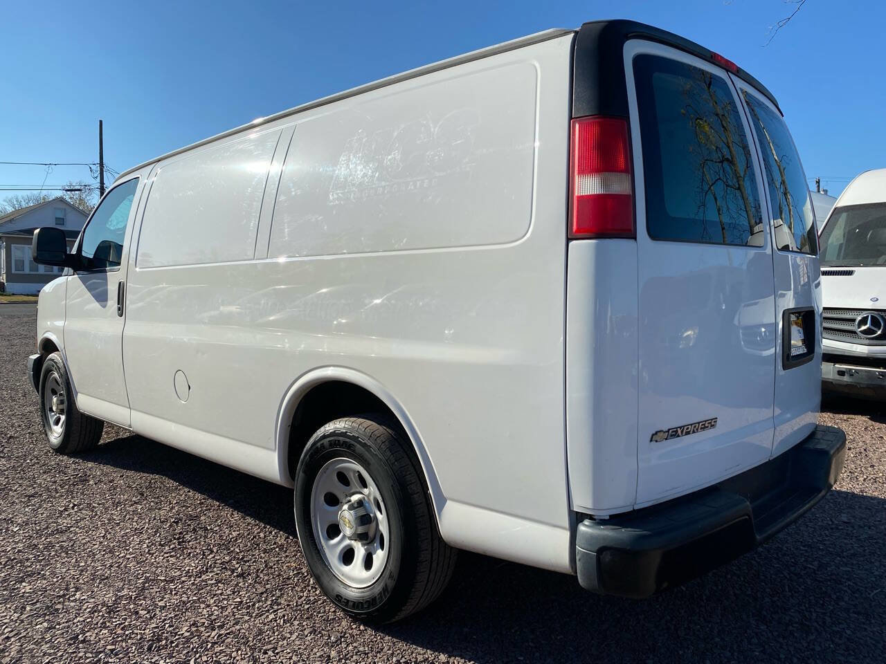 Used 2014 Chevrolet Express 1500 image 5