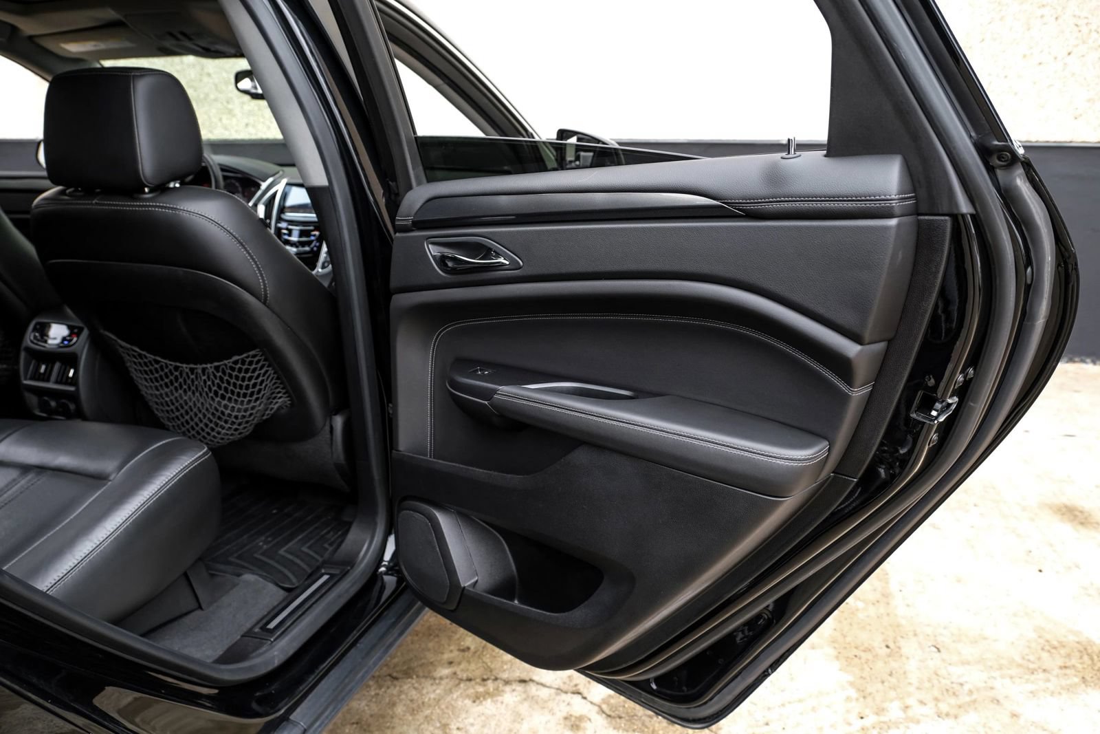 Used 2016 Cadillac SRX Premium w/ Driver Assist Package FWD image 47