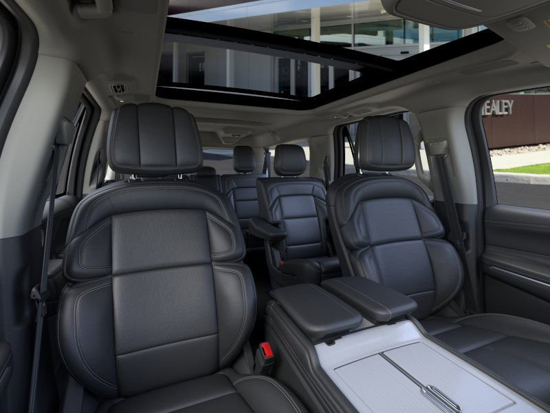 New 2025 Lincoln Navigator L Reserve AWD/4WD image 10