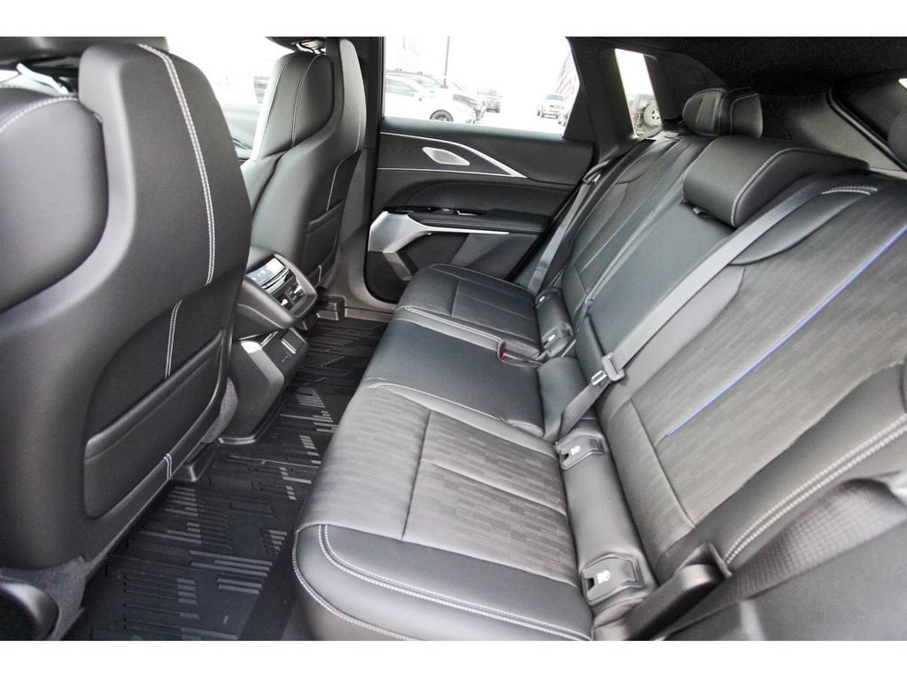 Certified 2026 Cadillac Lyriq V AWD/4WD image 7