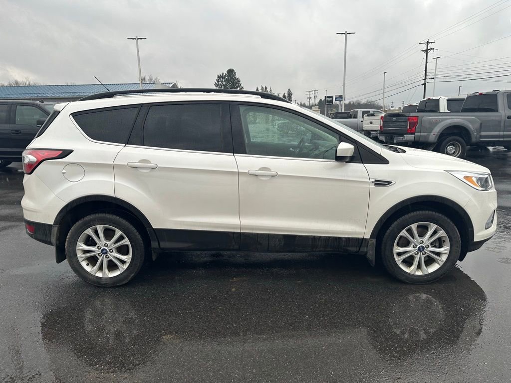 Used 2018 Ford Escape SE image 6