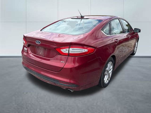 Used 2014 Ford Fusion SE FWD image 4