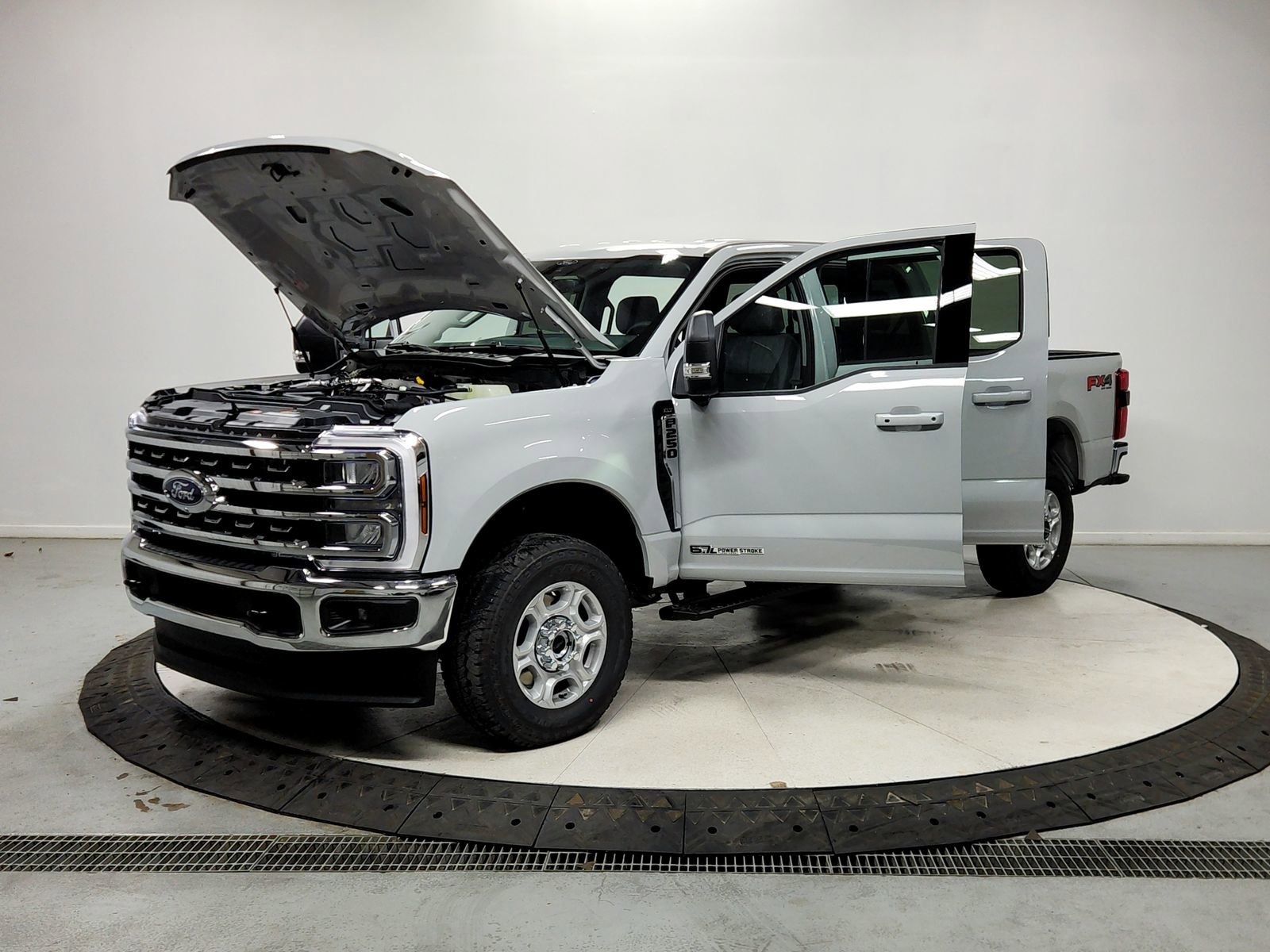 New 2026 Ford F250 XLT w/ XLT Premium Package image 11