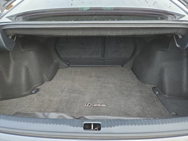 Used 2016 Lexus IS 200t image 33