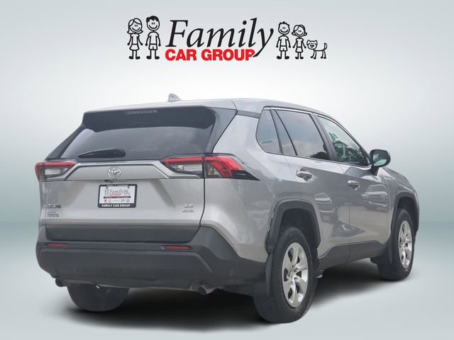 Certified 2023 Toyota RAV4 LE AWD/4WD image 4