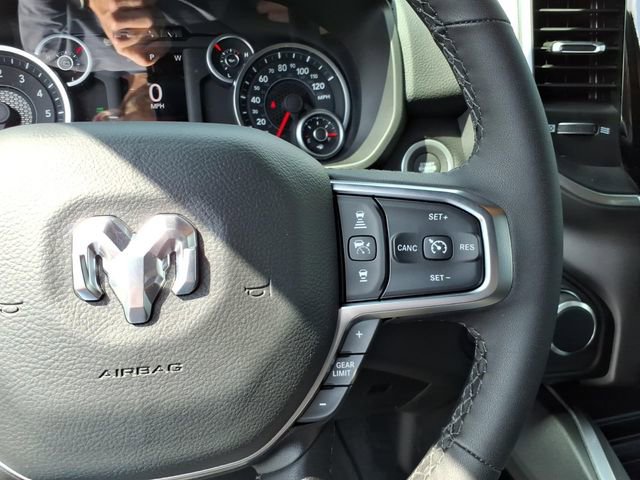 New 2026 RAM 1500 4x4 Crew Cab image 11