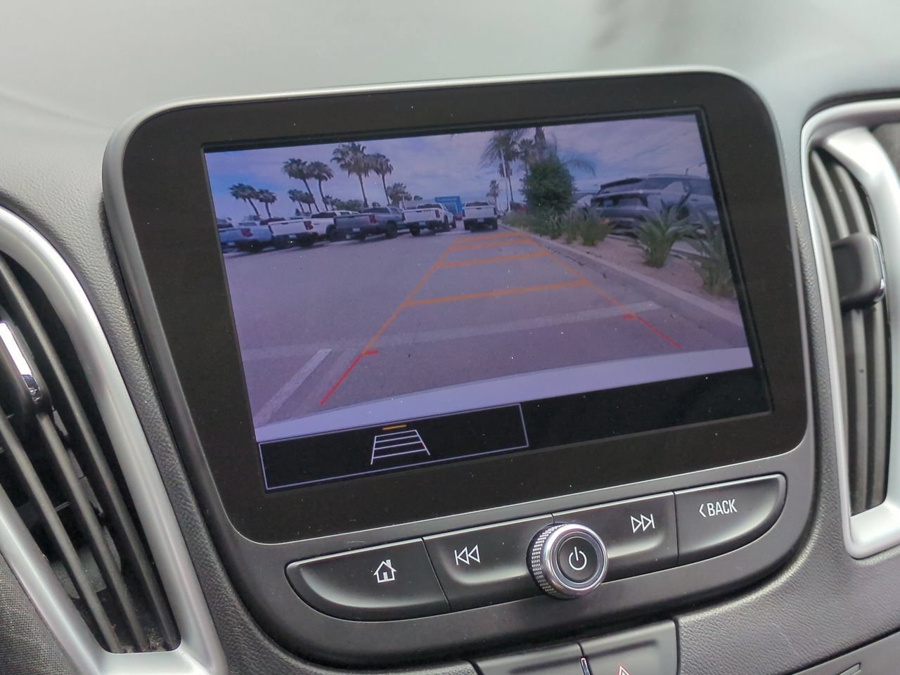 Used 2024 Chevrolet Malibu LT FWD image 14