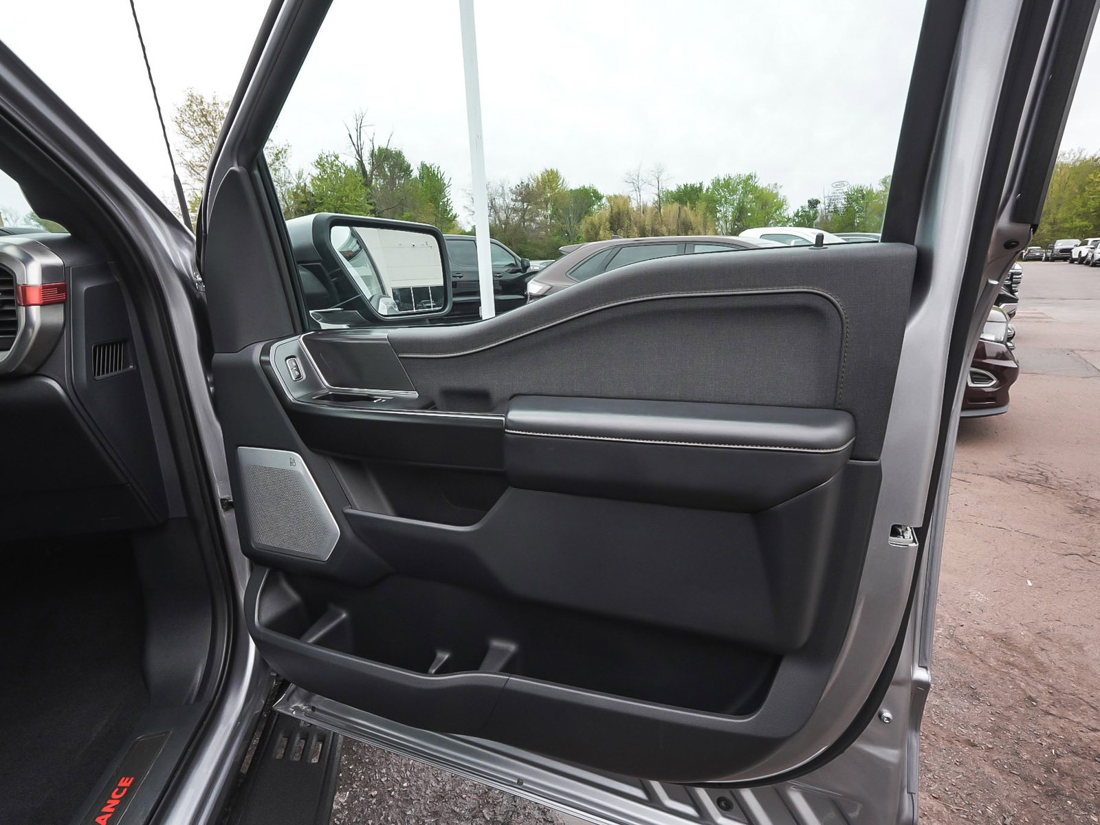 Used 2023 Ford F150 Raptor AWD/4WD image 15