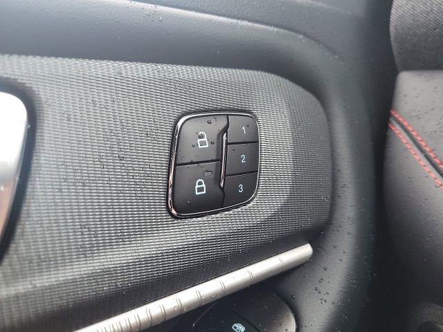 New 2026 Ford Explorer ST-Line w/ ST-Line Street Pack image 17