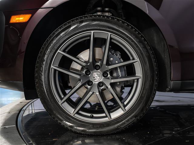 Used 2026 Porsche Macan AWD/4WD image 14