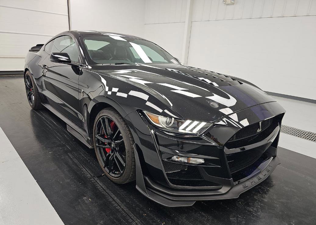 Used 2021 Ford Mustang Shelby GT500 w/ Technology Package image 3
