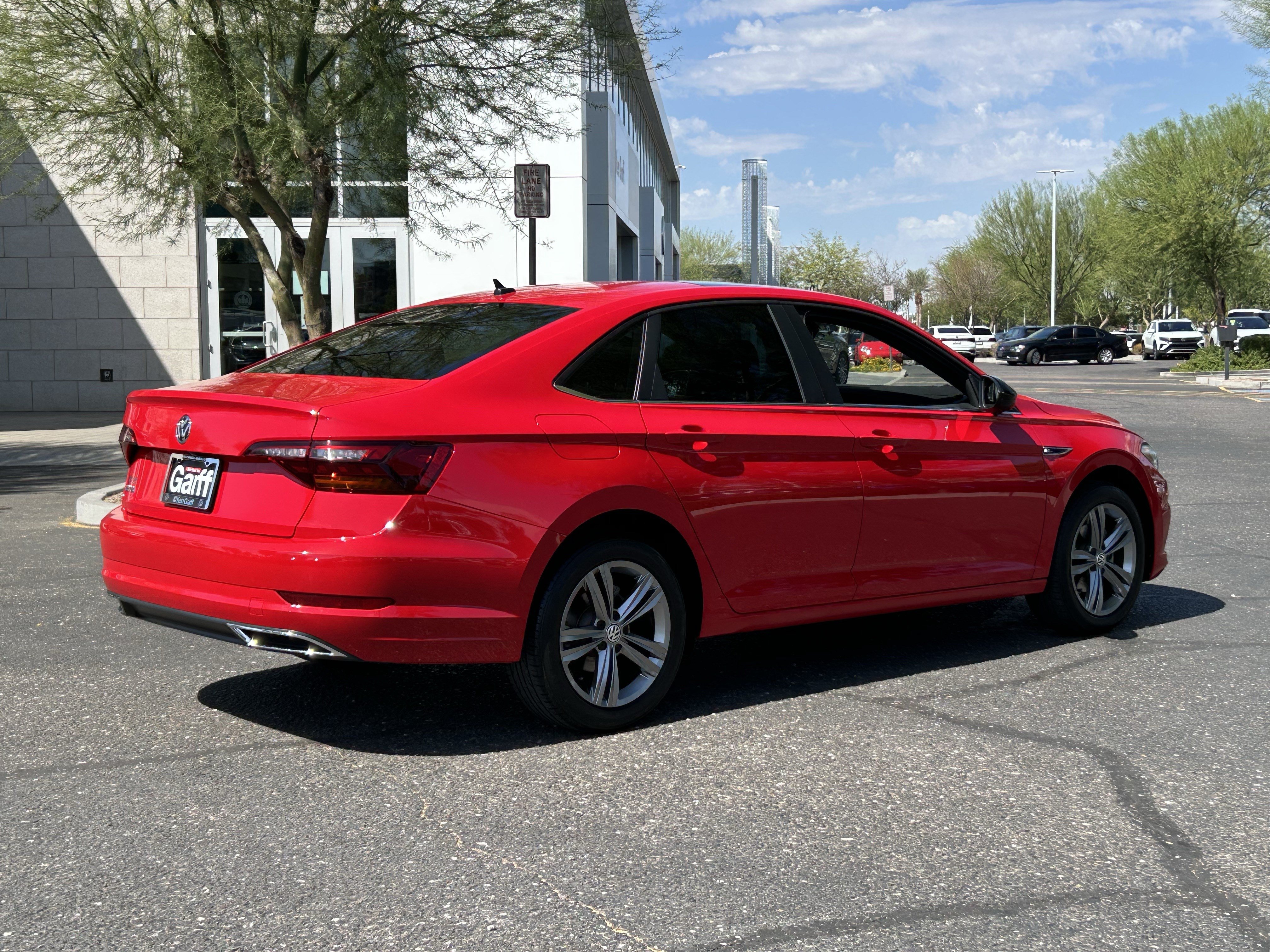 Used 2019 Volkswagen Jetta R-Line FWD image 4