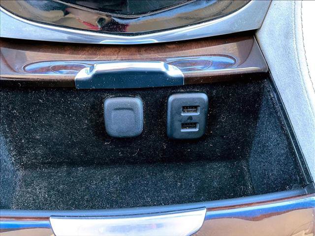 Used 2017 Cadillac Escalade Luxury image 26