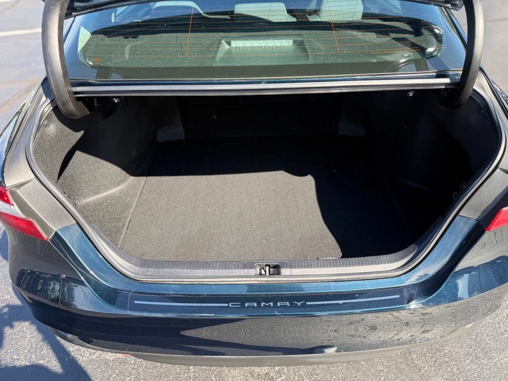 Used 2020 Toyota Camry LE w/ Convenience Package FWD image 17