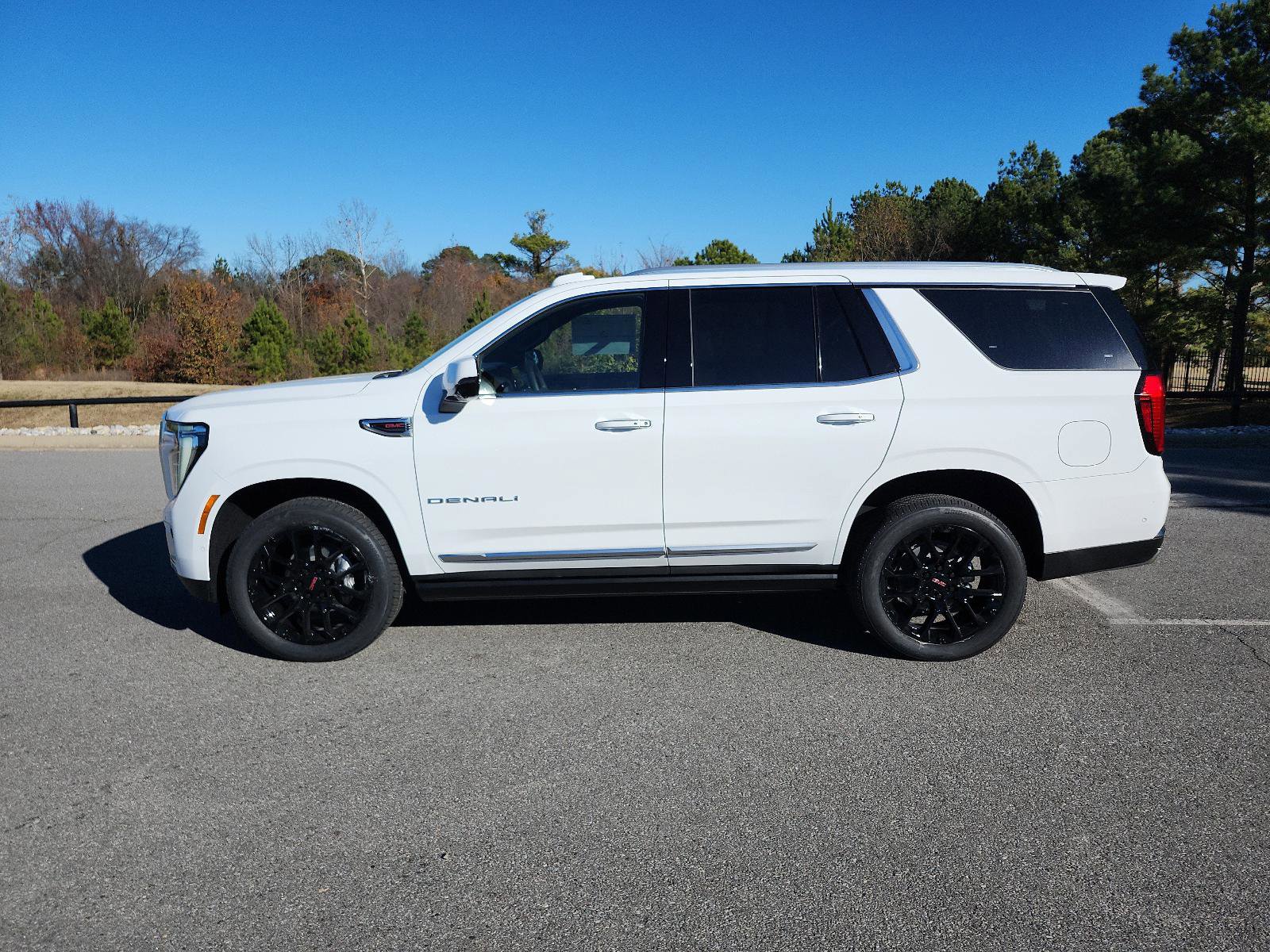 New 2026 GMC Yukon Denali w/ Sun & Power Step Package image 2