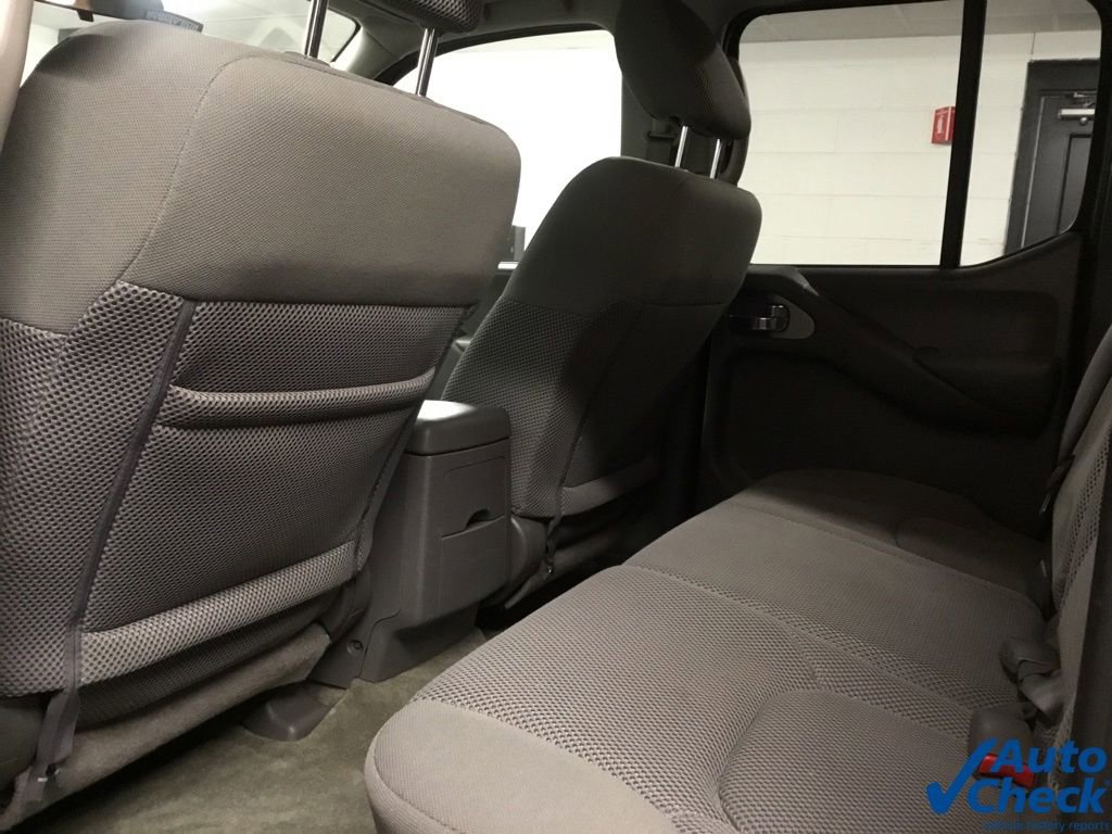 Used 2017 Nissan Frontier SV image 34