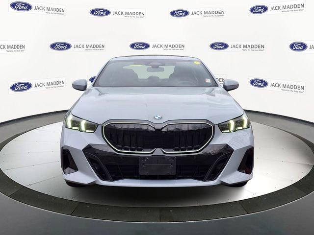 Used 2024 BMW 540i xDrive w/ Premium Package AWD/4WD image 8