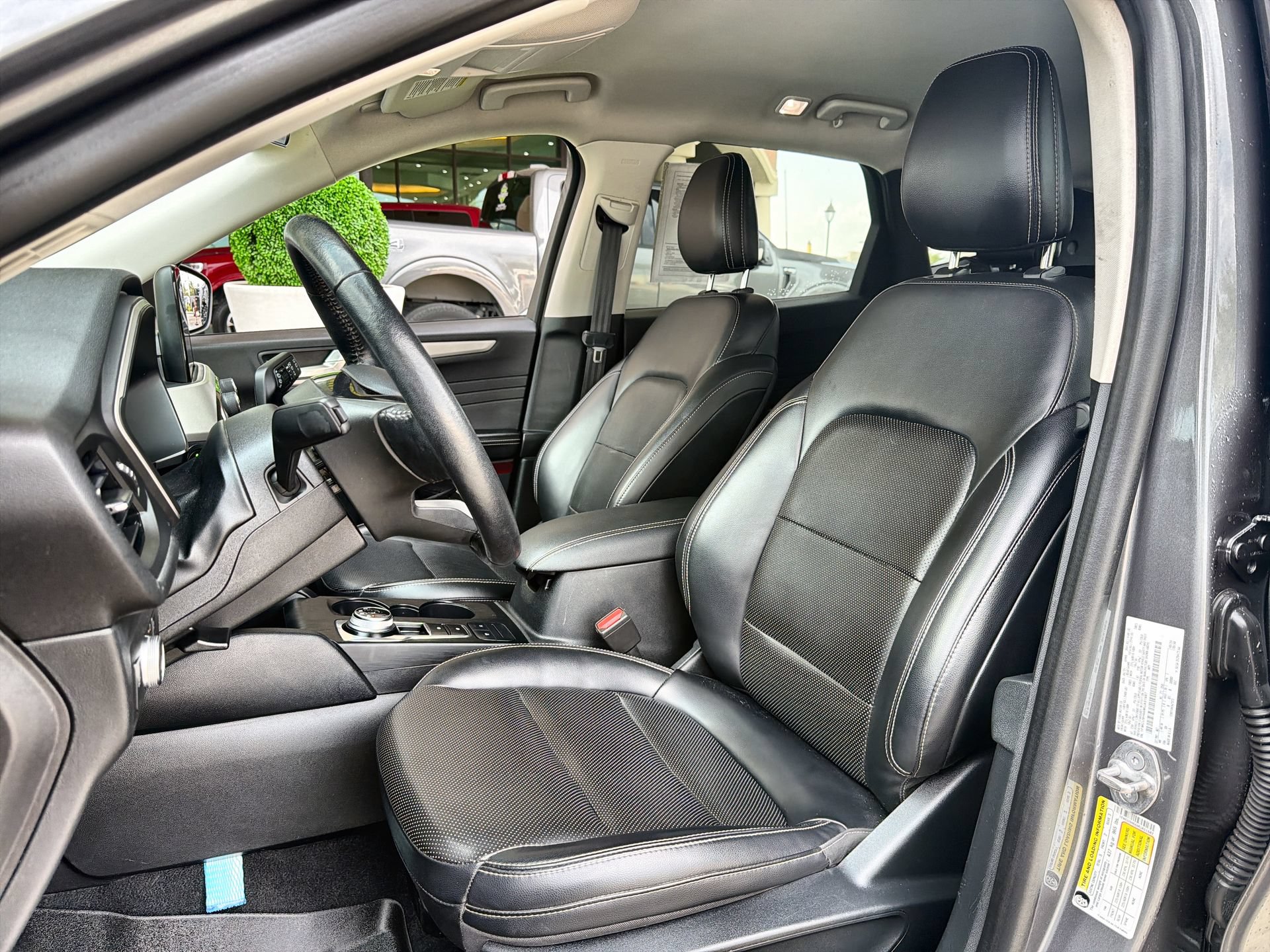 Certified 2021 Ford Escape SEL AWD/4WD image 11