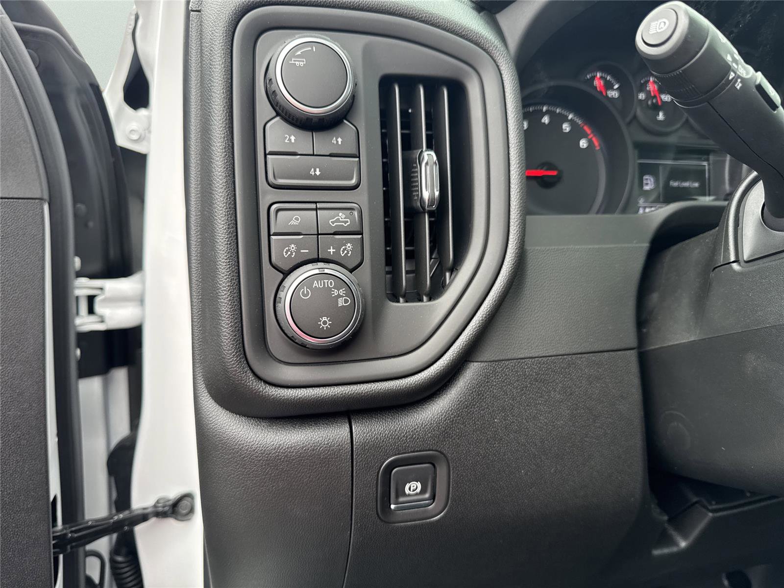 New 2026 Chevrolet Silverado 2500 Custom w/ Custom Value Package image 28