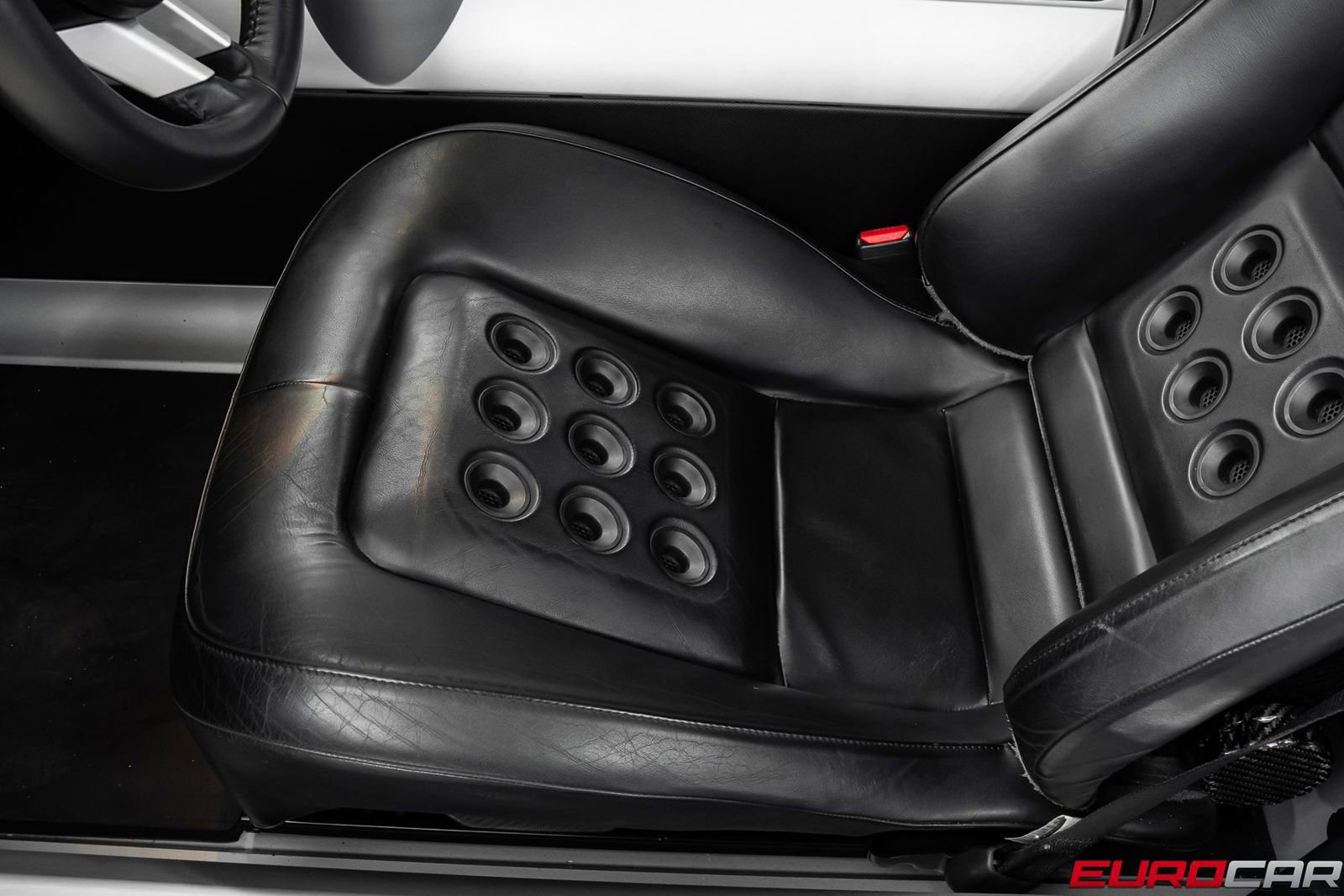Used 2005 Ford GT RWD image 43